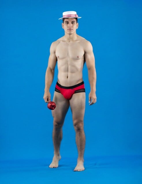 Slip rojo brief con transparencias