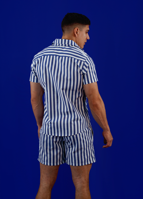 Conjunto a rayas azul y blanco