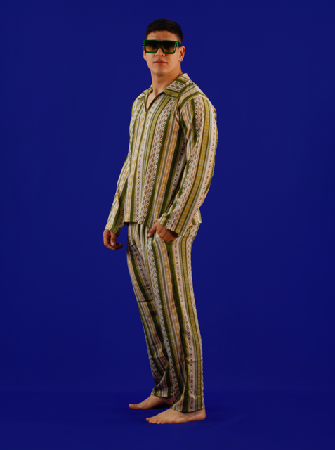 Conjunto verde de remera mangas largas y pantalones